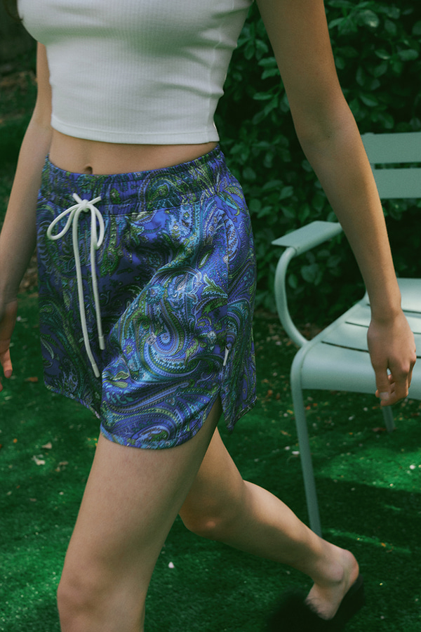 [6월3주차 예약배송]paisley glossy shorts